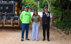 Blanca Merari supervisa pavimentación de la calle Nauyaca en Leona Vicario